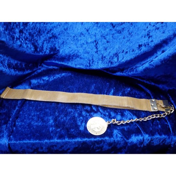 Vintage Gold tone Mesh Belt with Faux Maria Theresa Coin, Adjustable, 32"- 40" p - Picture 4 of 4